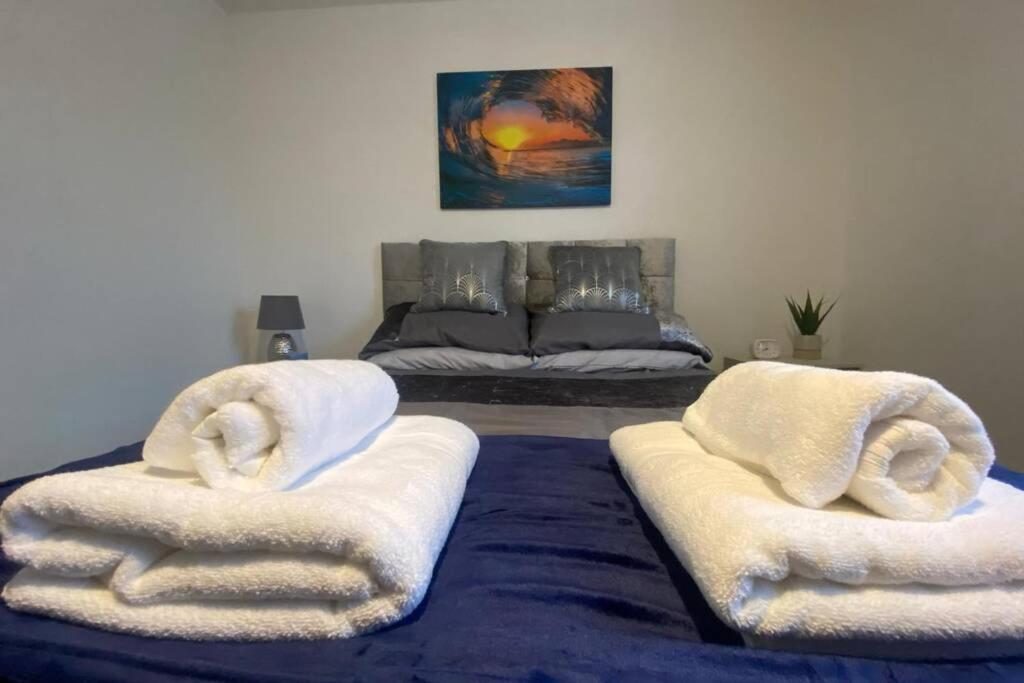 The Onyx Suite - 1 Bed Apartment W/ Free Parking Cardiff Exteriér fotografie